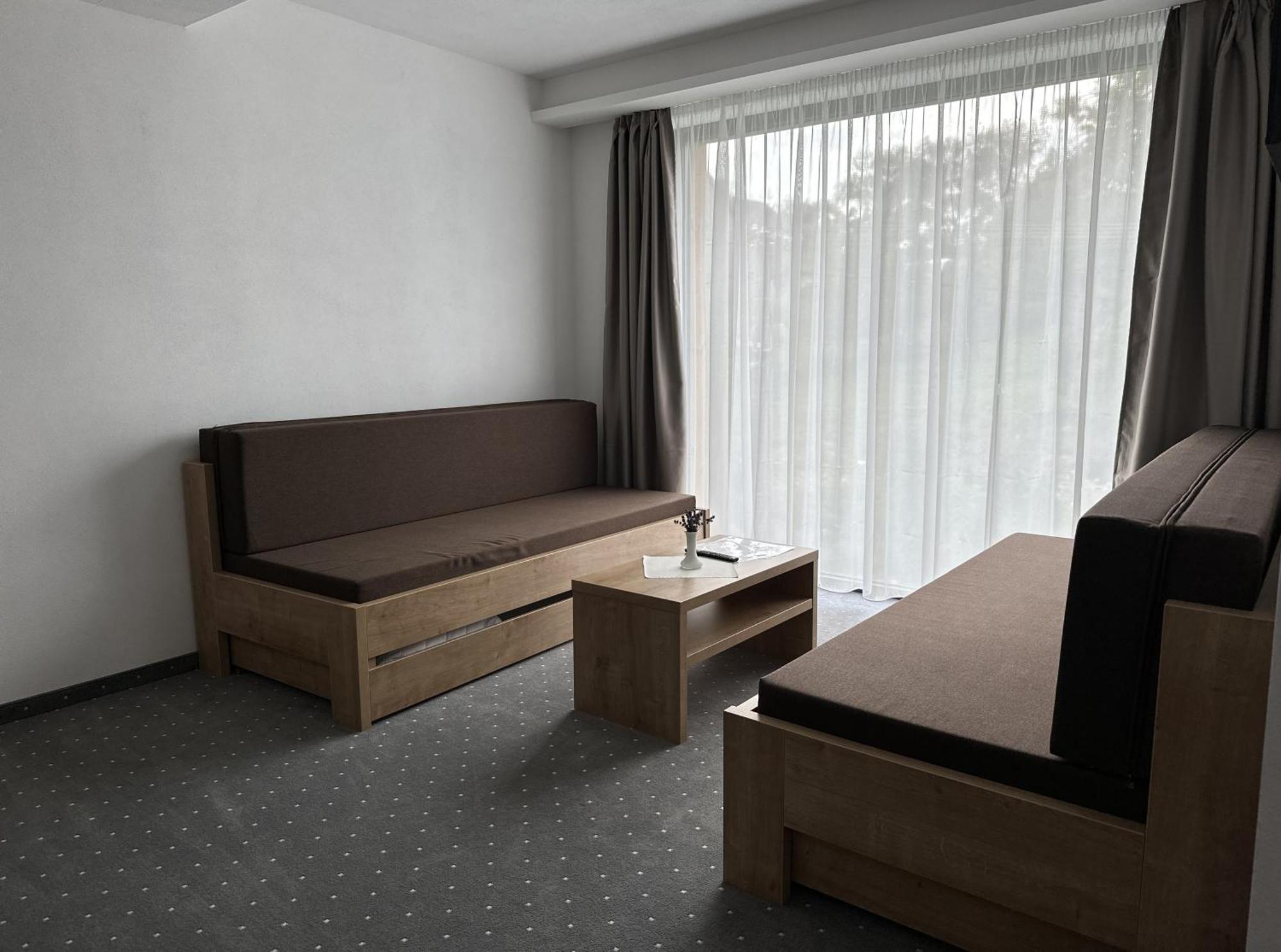 Berg Liptov Hotell Liptovský Mikuláš Eksteriør bilde